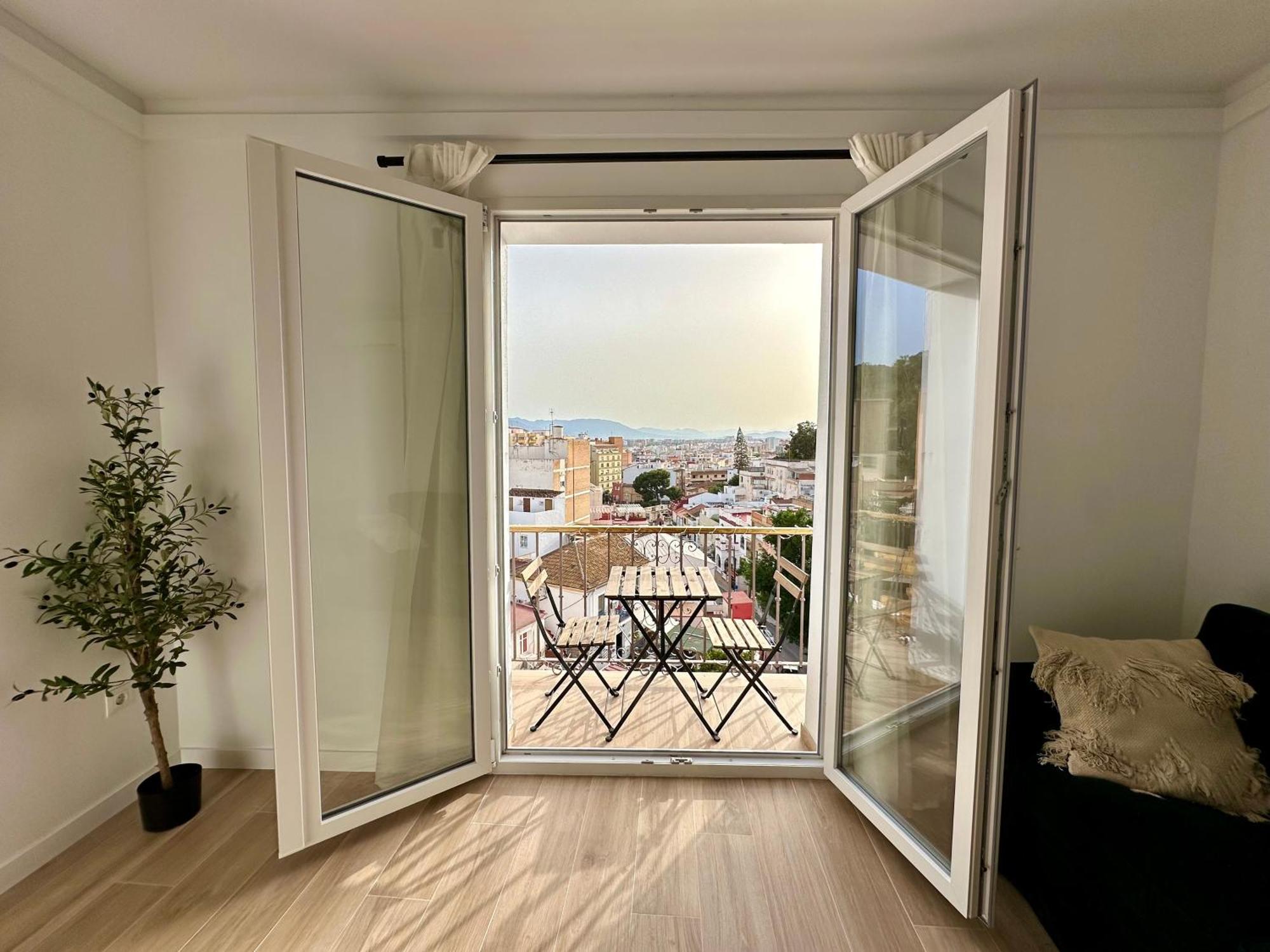 Апартаменты Atico Con Solarium Y Bbq Cerca Del Centro 6 Pax Малага Экстерьер фото