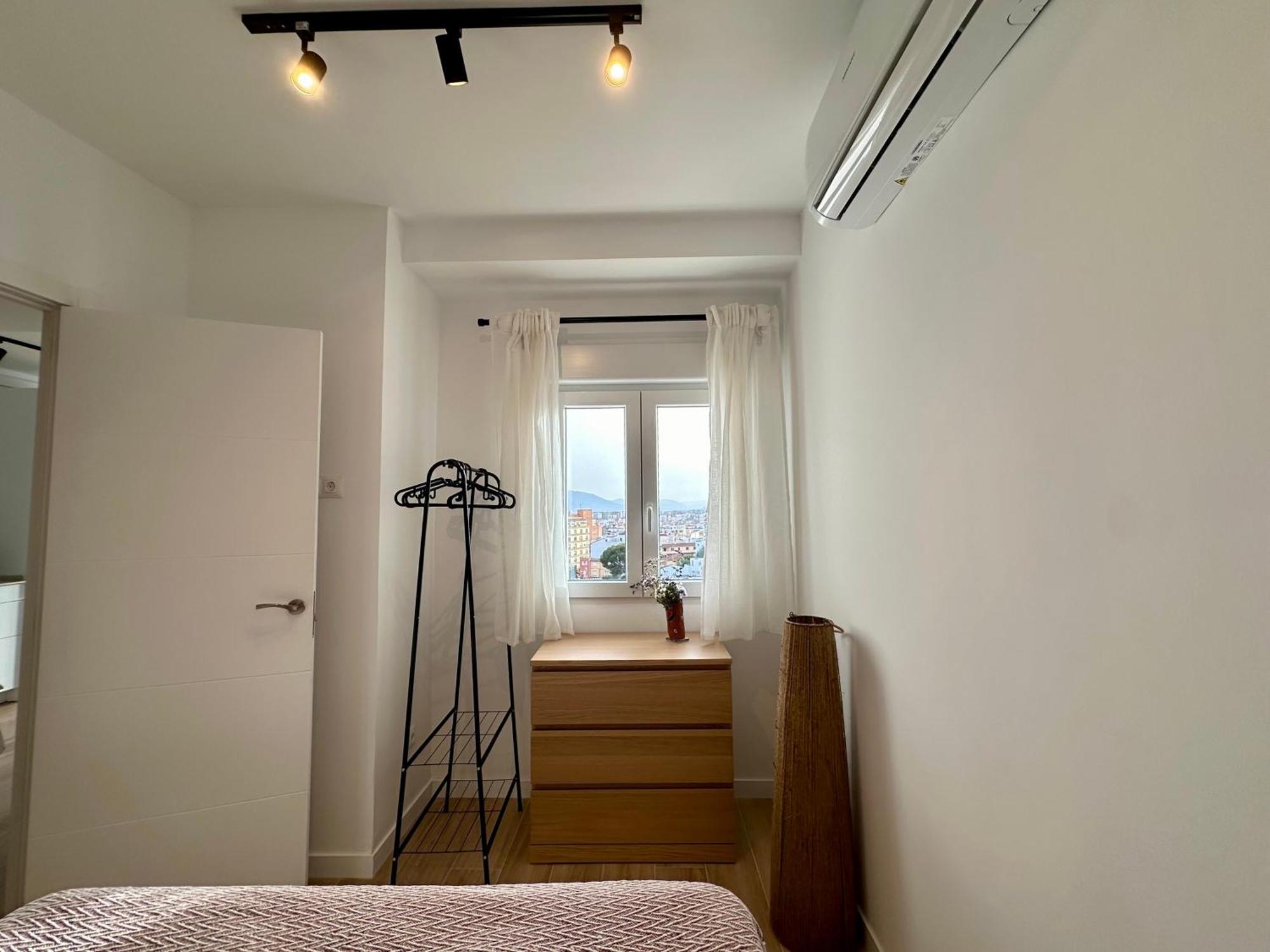 Апартаменты Atico Con Solarium Y Bbq Cerca Del Centro 6 Pax Малага Экстерьер фото