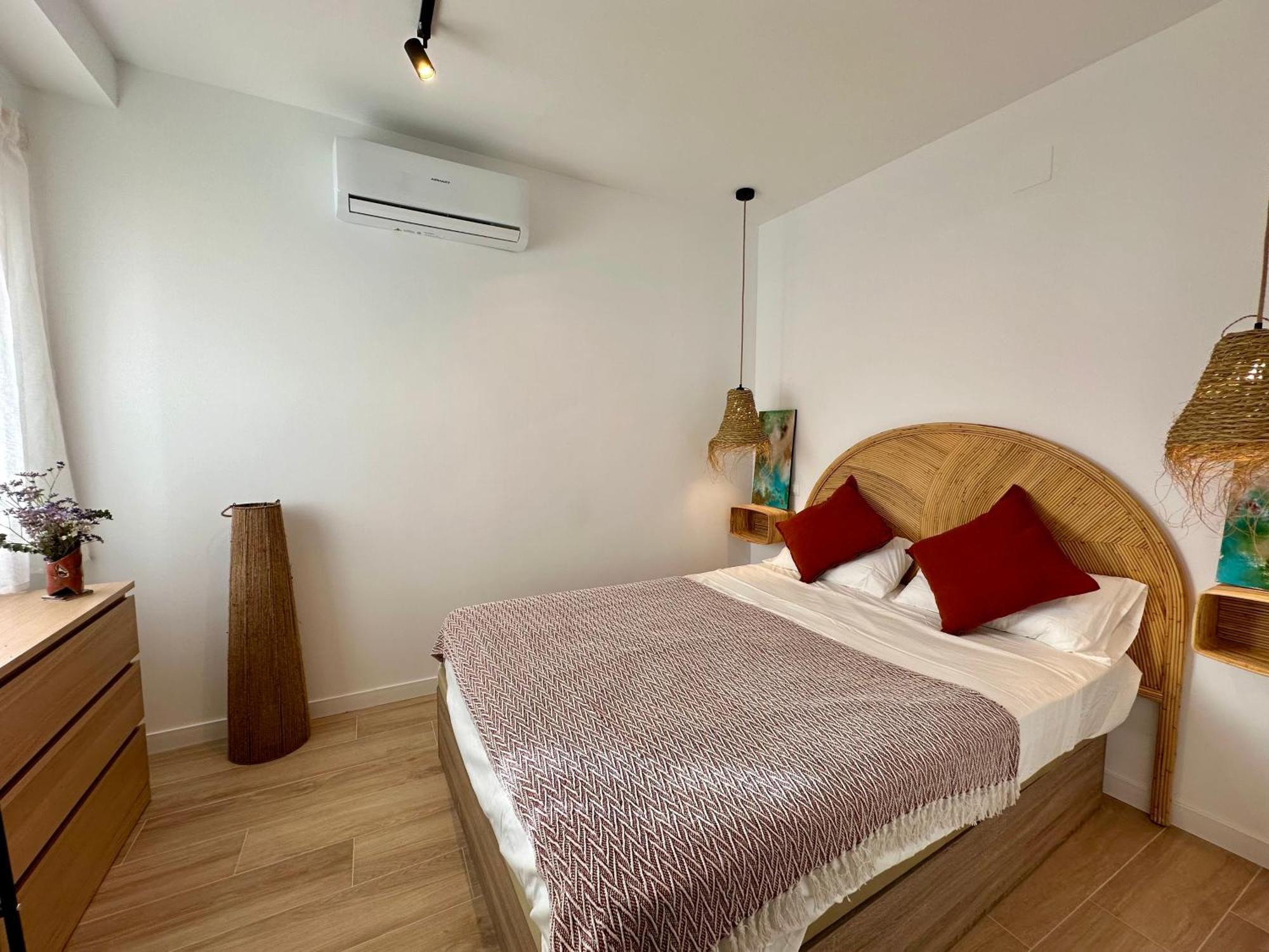 Апартаменты Atico Con Solarium Y Bbq Cerca Del Centro 6 Pax Малага Экстерьер фото