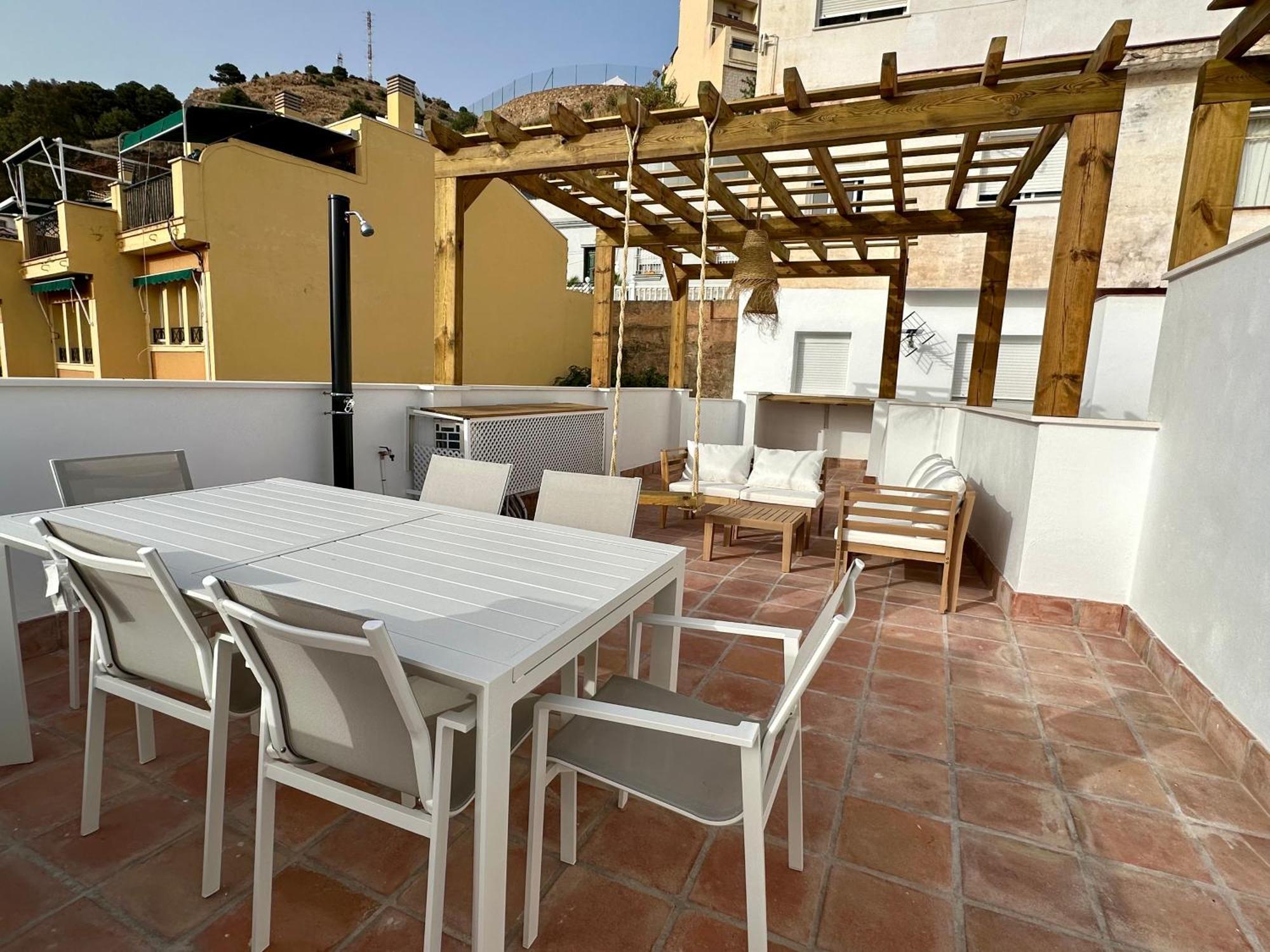 Апартаменты Atico Con Solarium Y Bbq Cerca Del Centro 6 Pax Малага Экстерьер фото